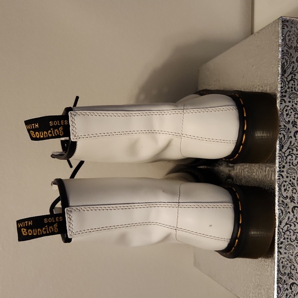 DR. MARTEN'S 1460 BOOTS SMOOTH LEATHER Women's White Boots Size 10. - Picture 5 of 12